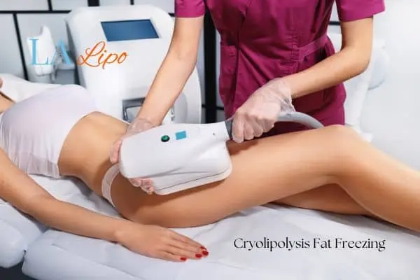 Woman receiving coolsculpting Cheshire treatment on her thighs